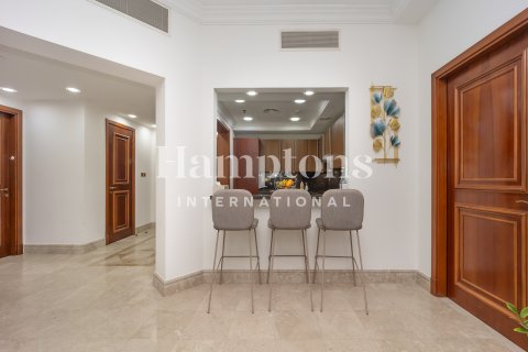 Apartamento para arrendamento em Palm Jumeirah, Dubai, EAU 2 quartos, 201.35982026 m2 № 651251 - foto 19