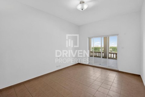 Apartament de închiriat în Dubai Festival City, Dubai, EAU 3 dormitoare, 209.59 mp. №746439 - poză 11