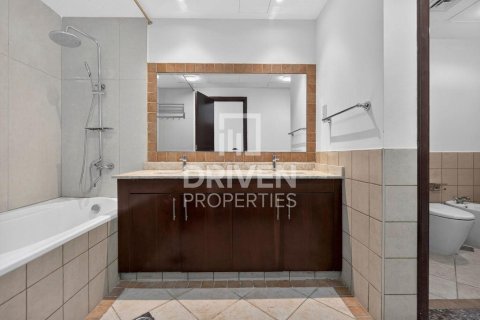 Apartament de închiriat în Dubai Festival City, Dubai, EAU 3 dormitoare, 209.59 mp. №746439 - poză 15