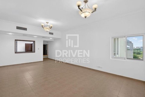 Apartament de închiriat în Dubai Festival City, Dubai, EAU 3 dormitoare, 209.59 mp. №746439 - poză 4