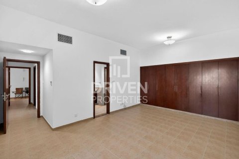 Apartament de închiriat în Dubai Festival City, Dubai, EAU 3 dormitoare, 209.59 mp. №746439 - poză 13