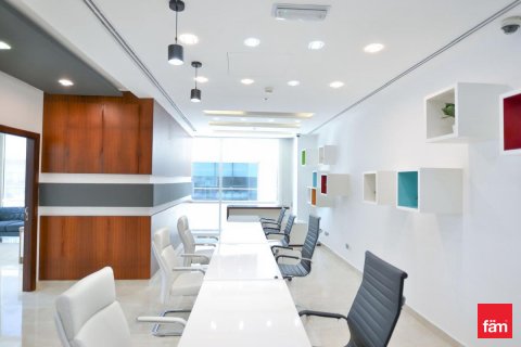 Zyrë në Business Bay, Dubai, Emiratet e Bashkuara Arabe 151.2 m2. № 638420 - Foto 2