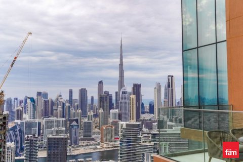 Business Bay, Dubai, UAE의 임대용 아파트 침실 1개, 108제곱미터 번호 638424 - 사진 1