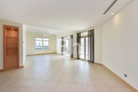 Apartament de vânzare în Palm Jumeirah, Dubai, EAU 3 dormitoare, 200 mp.  №643687 - poză 2