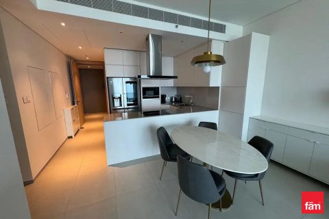 Apartmen di Dubai, UAE 2 bilik tidur, 108.4 meter persegi № 682191 - foto 2