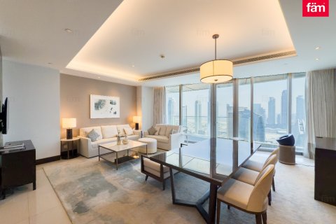 Apartment in Downtown Dubai (Downtown Burj Dubai), UAE 2 bedrooms, 157.8 sq.m. № 648018 - photo 3