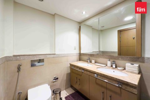 Apartment til leje i Downtown Dubai (Downtown Burj Dubai), Dubai, UAE 3 soveværelser, 168.8 kvm № 668871 - foto 20