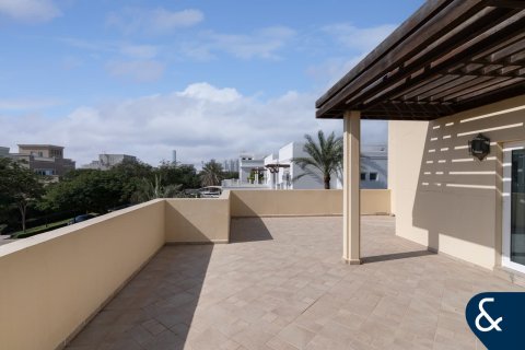 Huvila Emirates Hills, Dubai, Arabiemiraatit 6 makuuhuonetta, 1468 m2 № 688779 - kuva 19