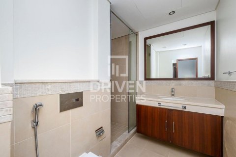 Appartamento in affitto a Downtown Dubai (Downtown Burj Dubai), Dubai, EAU 3 camere da letto, 169.18 mq. № 746534 - foto 14