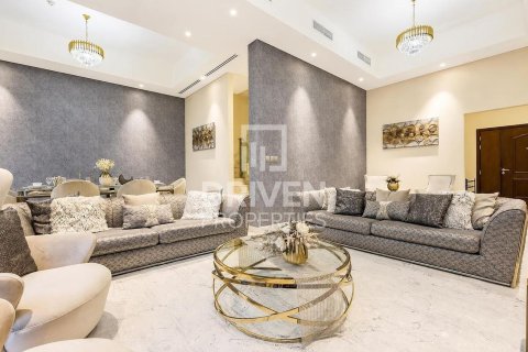 Rumah bandar di Al Furjan, Dubai, UAE 3 bilik tidur, 231.98 meter persegi № 765609 - foto 1