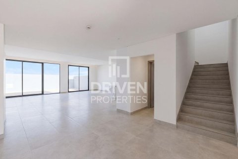 Vila v Dubai, SAE 3 spálne, 232.63 m2 č. 765606 - Fotografia 3