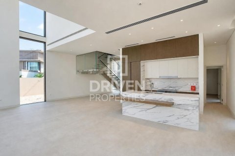 فيلا للإيجار في Nadd Al Sheba، دبي، الإمارات العربية المتحدة 4 غرفة نوم ، 576.83 متر مربع ، رقم 765611 - صورة 3