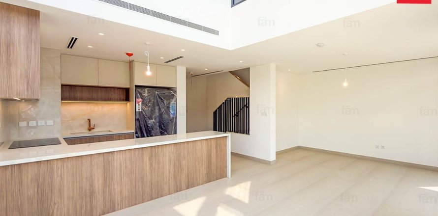 Városi lakóépület itt: Dubai, EAE, 4 hálószoba, 262.9 m², azonosító: 758225