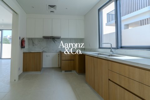Adosado en alquiler en Al Furjan, Dubai, EAU 4 dormitorios, 349 m2 № 758284 - foto 2