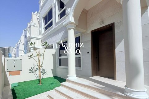 Townhouse in Jumeirah Village Circle, Dubai, UAE 4 bedrooms, 286 sq.m. № 758286 - photo 3