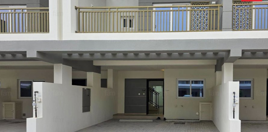 Ridamaja asukohaga Dubai, AÜE: 3 magamistoaga, 112.2 m² Nr 705810