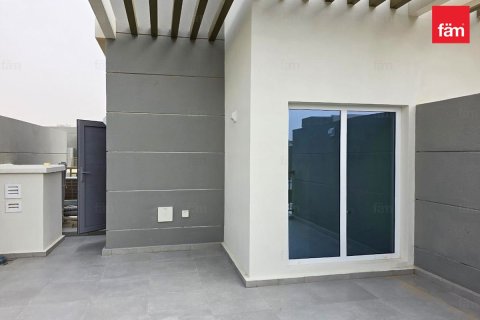 Müüa ridamaja asukohaga Dubai, AÜE: 3 magamistoaga, 112.2 m² Nr 705810 - pilt 9