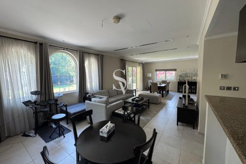 Vilă de închiriat în Jumeirah Park, Dubai, EAU 3 dormitoare, 861 mp. №713182 - poză 5