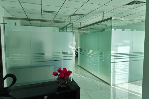 Business Bay, Dubai, UAE의 임대용 사무실 177제곱미터 번호 713181 - 사진 9