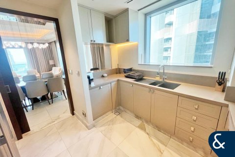 Hotel Apartament në Downtown Dubai (Downtown Burj Dubai), Emiratet e Bashkuara Arabe 3 dhoma gjumi, 185 m2. № 697951 - Foto 5