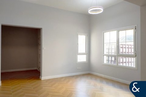 The Lakes, Dubai, संयुक्त अरब अमीरात में विला, 3 बेडरूम, 258 वर्ग मीटर, संख्या 697948 - फ़ोटो 11