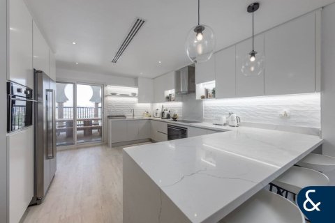 Apartment sa Jumeirah Golf Estates, Dubai, UAE 4 silid-tulugan, 268 sq.m. № 697940 - larawan 3