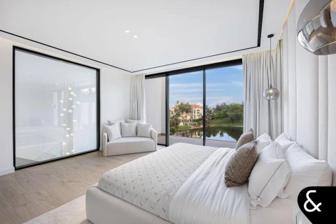 Villa til salgs i Jumeirah Islands, Dubai, Emiratene 5 soverom, 585 kvm Nr. 697952 - Foto 17