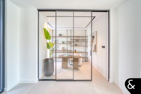 Villa til salgs i Jumeirah Islands, Dubai, Emiratene 5 soverom, 585 kvm Nr. 697952 - Foto 15