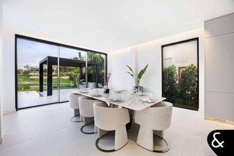 Villa til salgs i Jumeirah Islands, Dubai, Emiratene 5 soverom, 585 kvm Nr. 697952 - Foto 10