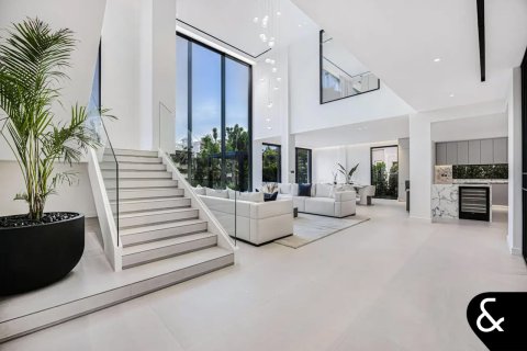 Villa til salgs i Jumeirah Islands, Dubai, Emiratene 5 soverom, 585 kvm Nr. 697952 - Foto 14