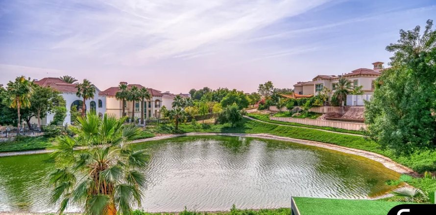 Villa i Jumeirah Islands, Dubai, Emiratene 5 soverom, 585 kvm nr. 697952