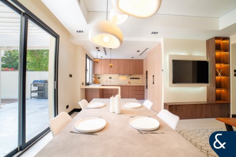 The Springs、Dubai、UAE にあるヴィラ販売中 2ベッドルーム、157 m2、No697939 - 写真 6