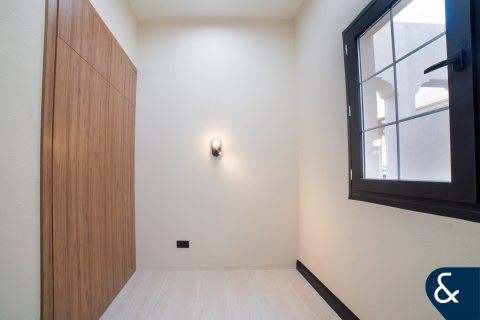 The Springs、Dubai、UAE にあるヴィラ販売中 2ベッドルーム、157 m2、No697939 - 写真 14