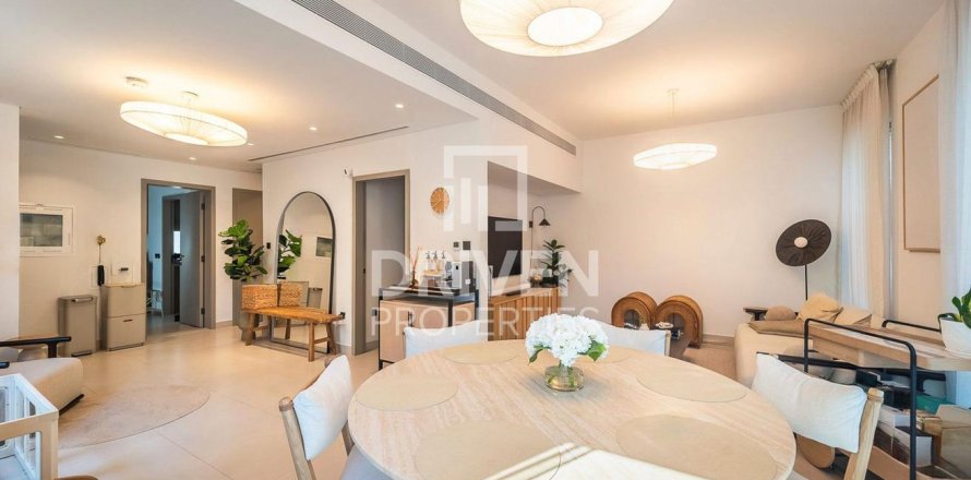 Villa in Tilal Al Ghaf, Dubai, VAE: 4 Schlafzimmer, 317 m2 Nr. 684070