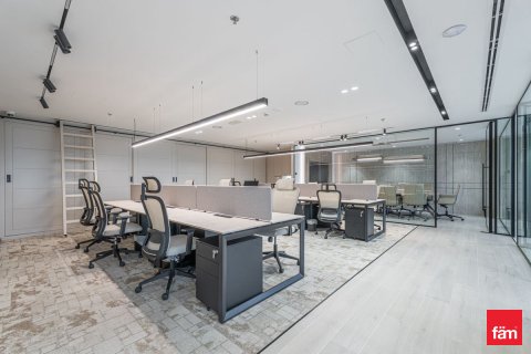 Office til leje i Dubai, UAE 193.9 kvm № 721799 - foto 2