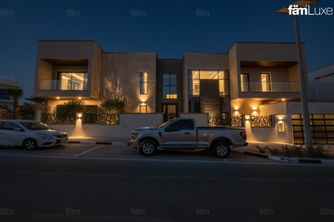 Villa Al Furjan, Dubaijā, AAE 5 istabas, 600 m2 Nr. 712682 - attēls 3