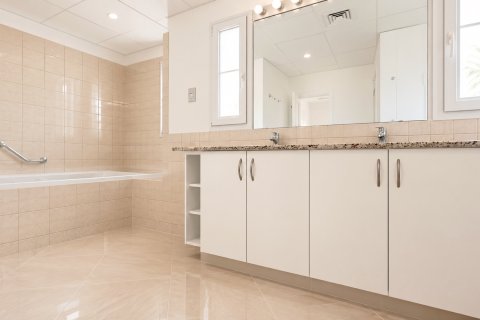 Üürile anda villa asukohaga Meadows, Dubai, AÜE: 4 magamistoaga, 581.94 m² Nr 757523 - pilt 17