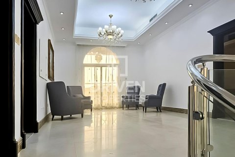 Villa à vendre à  Al Mizhar, Dubai, EAU 6 chambres, 1394 m2 № 654114 - photo 11
