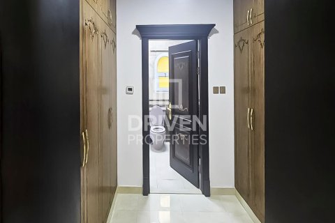 Villa à vendre à  Al Mizhar, Dubai, EAU 6 chambres, 1394 m2 № 654114 - photo 15