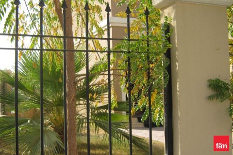 Vilë në Dubai, Emiratet e Bashkuara Arabe 3 dhoma gjumi, 317.1 m2. № 711657 - Foto 6