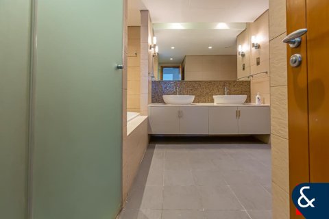 Palm Jumeirah, Dubai, संयुक्त अरब अमीरात में अपार्टमेंट, 2 बेडरूम, 173 वर्ग मीटर, संख्या 688971 - फ़ोटो 22