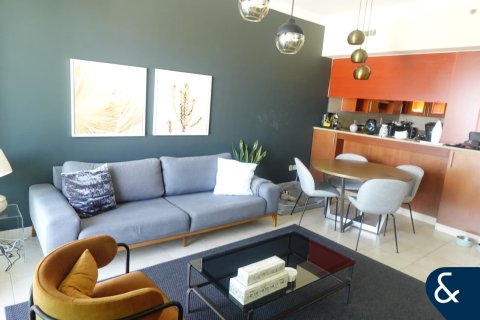 Appartement te koop in The Views, Dubai, VAE 1 slaapkamer, 72 vr.m., nr 688970 - foto 2