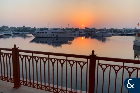 Lägenhet till försäljning i Palm Jumeirah, Dubai, UAE 3 sovrum, 256 kvm Nr. 688973 - fotografi 10