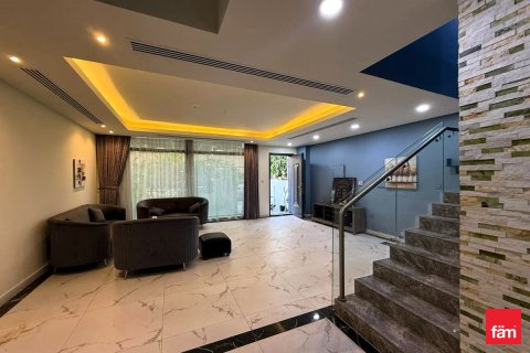 Müüa villa asukohaga Dubai, AÜE: 4 magamistoaga, 173.9 m² Nr 722392 - pilt 8
