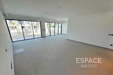 Villa till försäljning i Tilal Al Ghaf, Dubai, UAE 4 sovrum, 374 kvm Nr. 649875 - fotografi 3