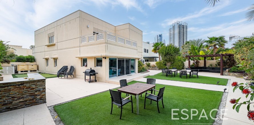 Villa i Meadows, Dubai, UAE 4 sovrum, 381 kvm Nr. 649855