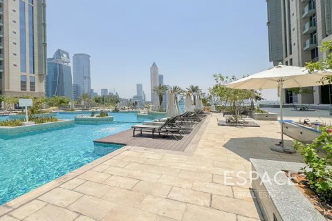 Apartman u Business Bay, Dubai, UAE 2 spavaćih soba, 139 m2 Br. 649872 - fotografija 1