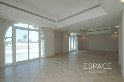 ویلا برای فروش در  Dubai Sports City، Dubai، امارات متحده عربی  5 خوابه ، 854 متر مربع ، شماره 649874 - تصویر 14