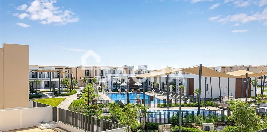 Таунхаус в Dubai South (Dubai World Central), Дубай, ОАЕ 4 спальні, 226м2 № 710388