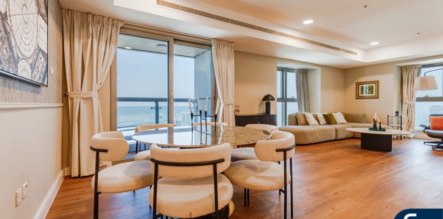 Квартира в PRINCESS TOWER в Дубай Марина, ОАЕ 3 спальні, 186м2 № 685325